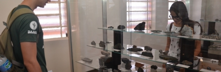 Museu de Minerais e Rochas Museu de Minerais e Rochas